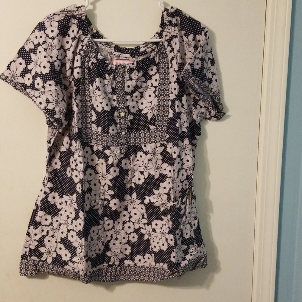 Koi scrub top 3